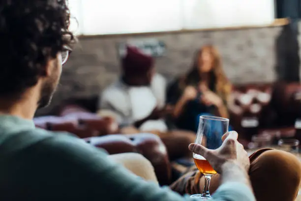 Client meeting counselor to discuss sobriety goals after stressful workweek in Allen